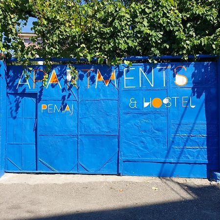 Pemaj Hostel Shkoder Bagian luar foto