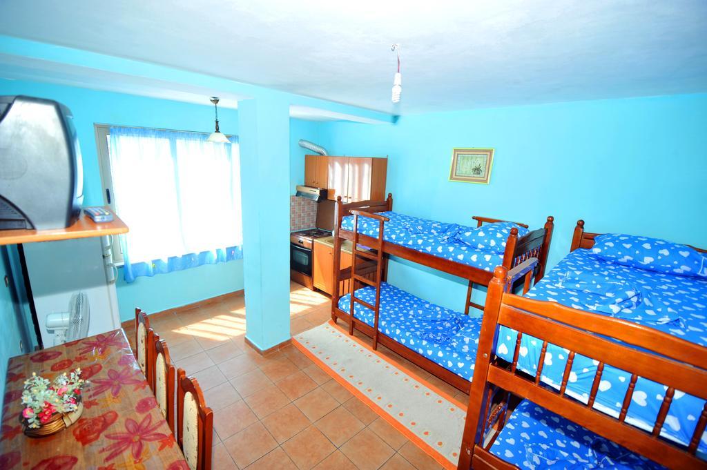 Pemaj Hostel Shkoder Ruang foto