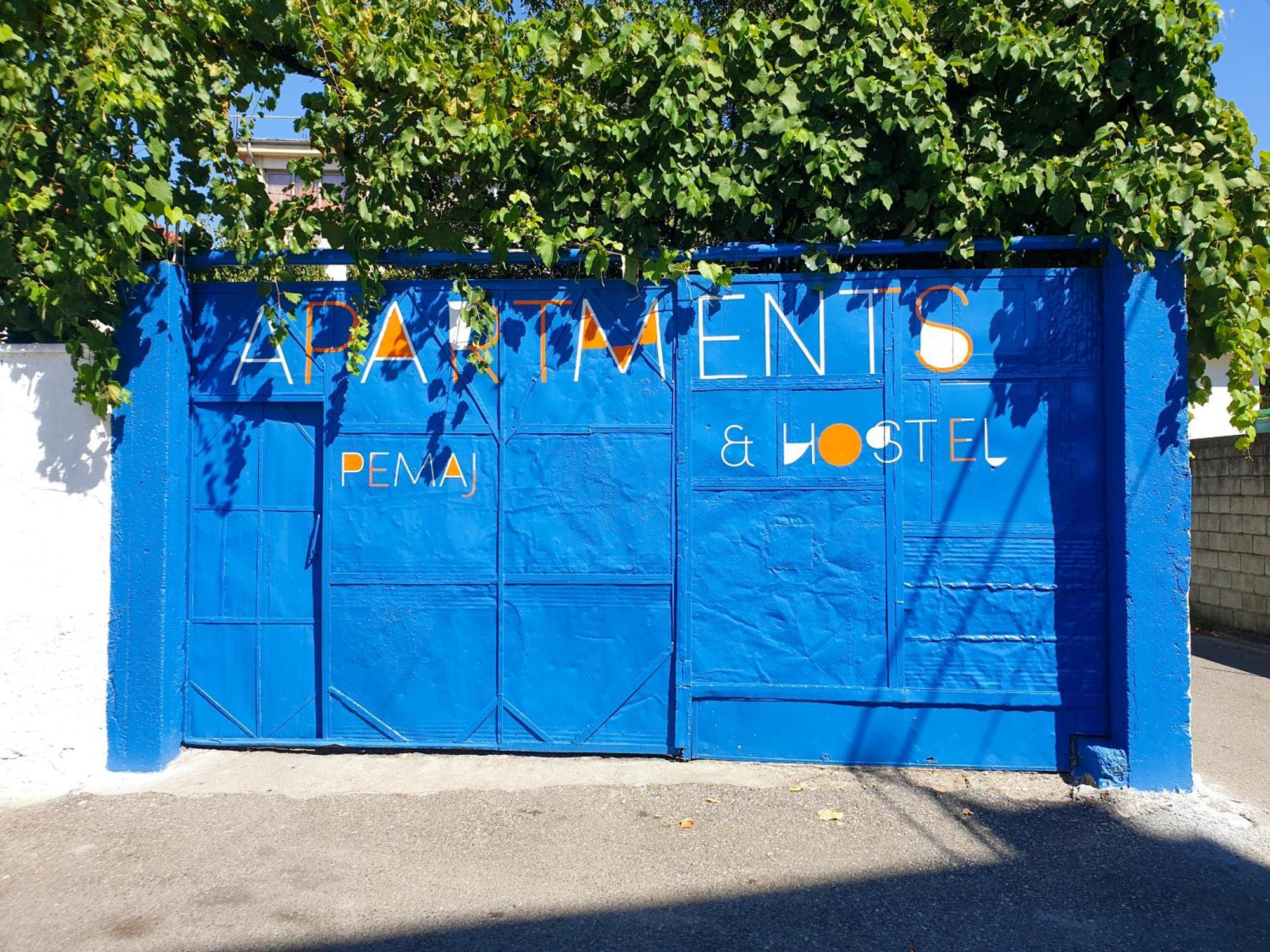 Pemaj Hostel Shkoder Bagian luar foto