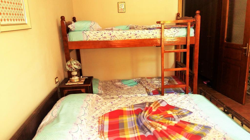 Pemaj Hostel Shkoder Bagian luar foto