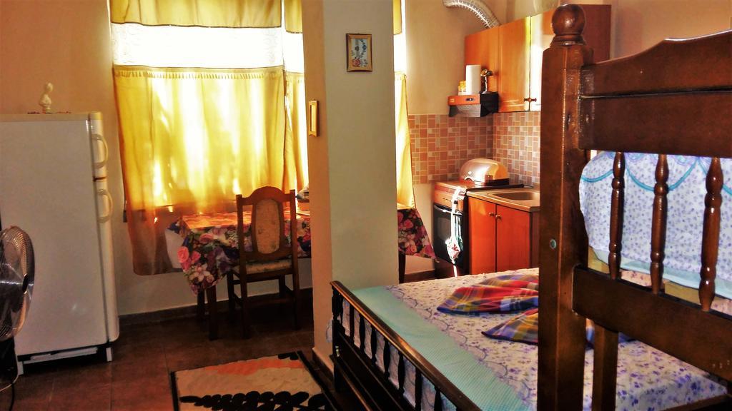 Pemaj Hostel Shkoder Bagian luar foto